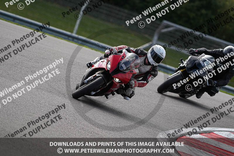 donington no limits trackday;donington park photographs;donington trackday photographs;no limits trackdays;peter wileman photography;trackday digital images;trackday photos